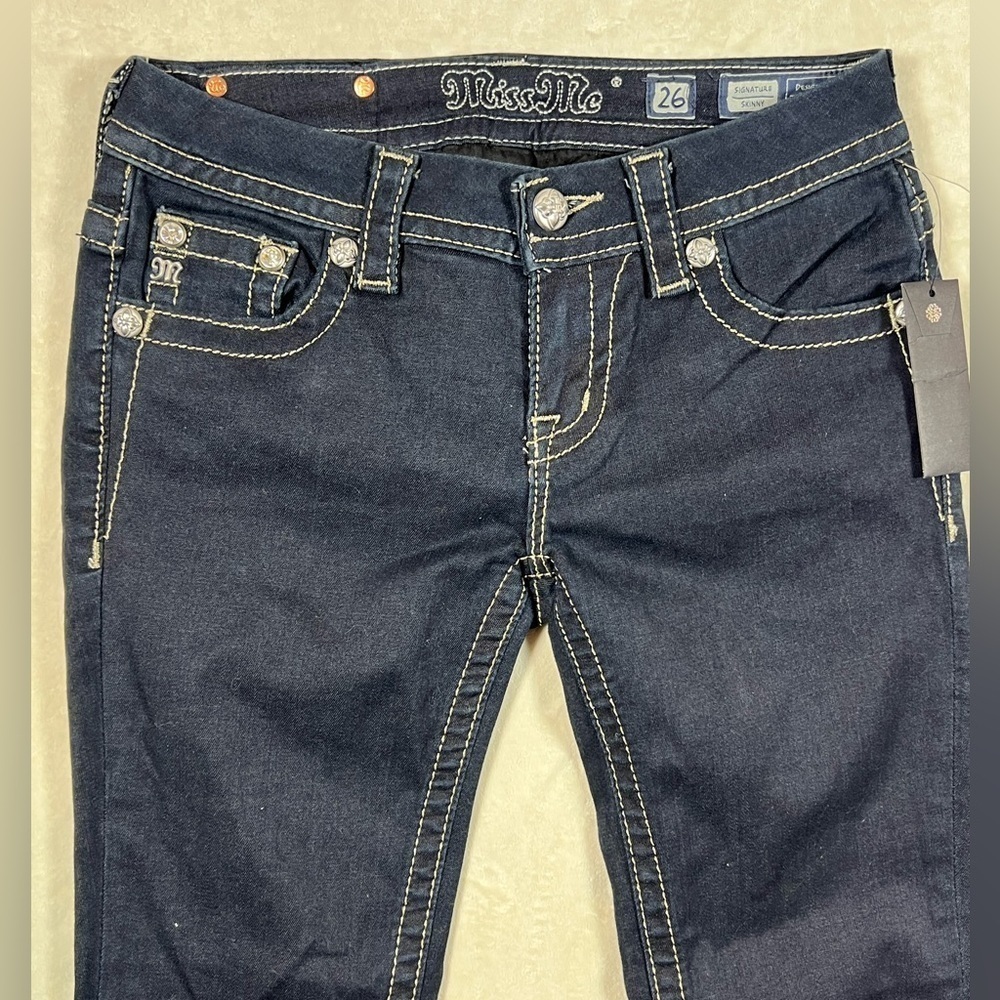 NWT Miss Me Pop Wing Size 26 Signature Skinny Studded Jeweled Dark Wash Jeans - Picture 10 of 16